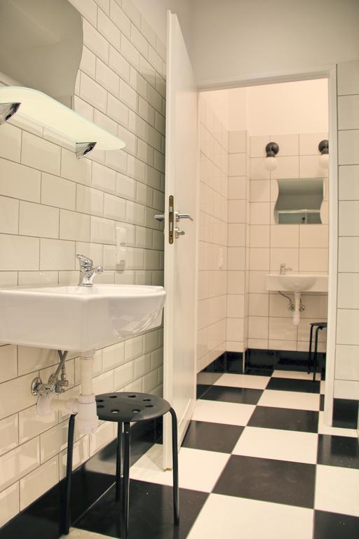 Grand Central Hostel Krakow Bagian luar foto